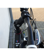 Monteria Crosser 1.0 D alu 21" biało-różowo-niebieski